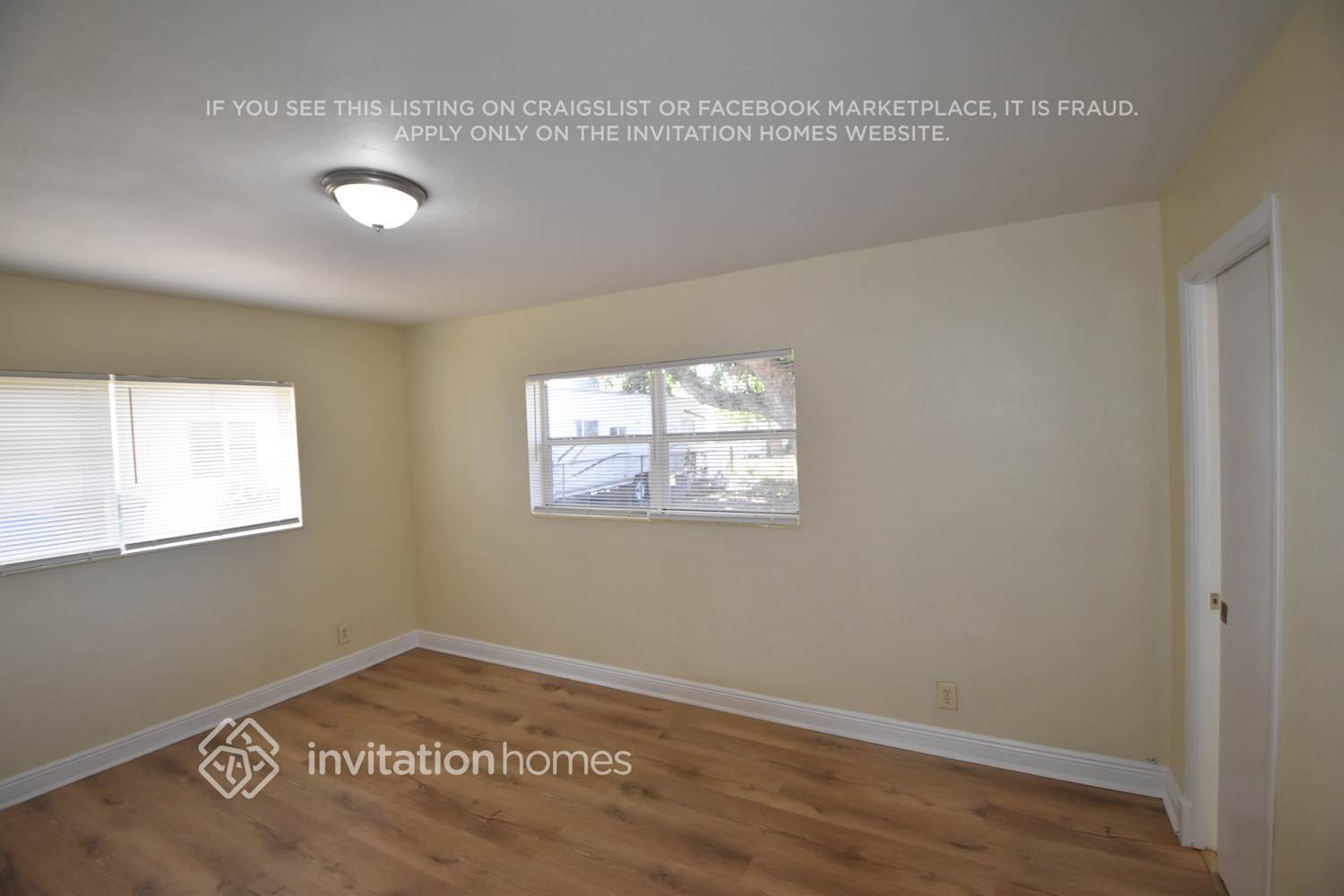 Building Photo - 533 W Dayton Cir