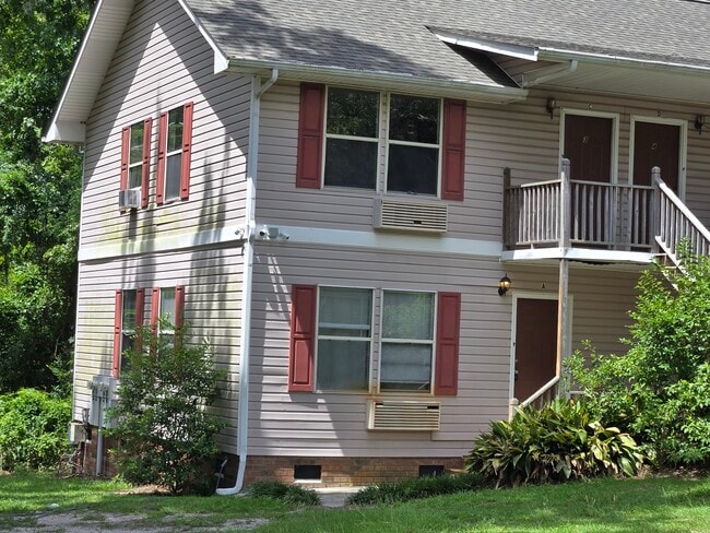 Building Photo - 994 Fox Hollow Rd