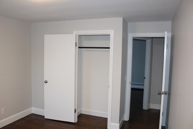 Building Photo - 2 Norman Ave