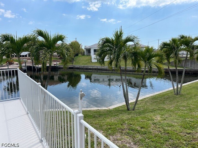 Building Photo - 2026 SW 40th Terrace