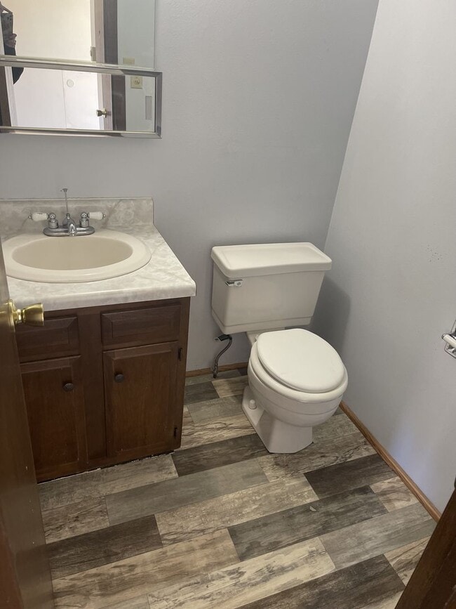 Building Photo - Two bedroom, one and half bathroom, modern...