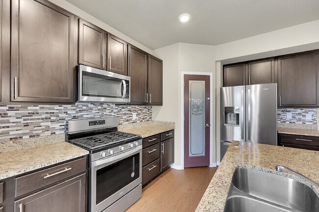 Building Photo - $2,795 - 3 Bed, 2.5 Bath Home with Fenced ...