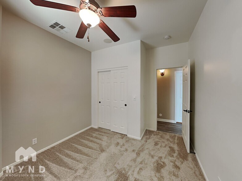 Building Photo - 12853 N 87th Dr