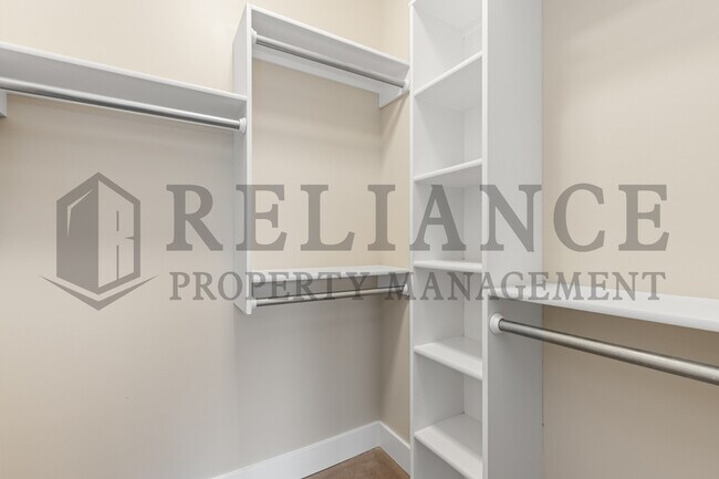 Building Photo - 3411 E Aster St