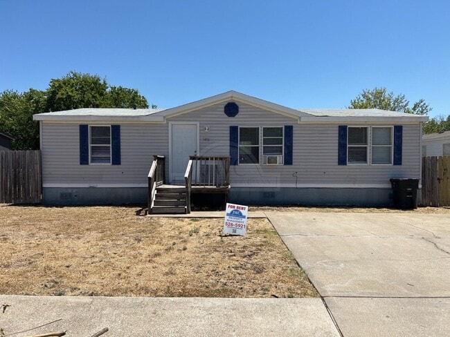 Primary Photo - 3406 Valencia Dr