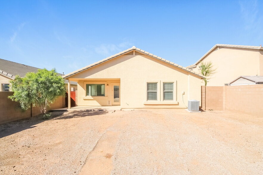 Building Photo - 1459 E Shari St