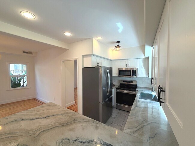 Building Photo - TOTAL REMODEL LARGE 1750sf 3BR+ Bonus/3BA North Oakland Home AVAILABLE NOW