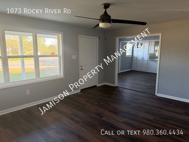 Building Photo - 1073 Rocky River Rd