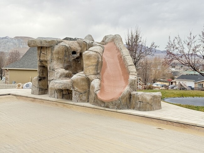 Building Photo - 14328 S Log Home Ln