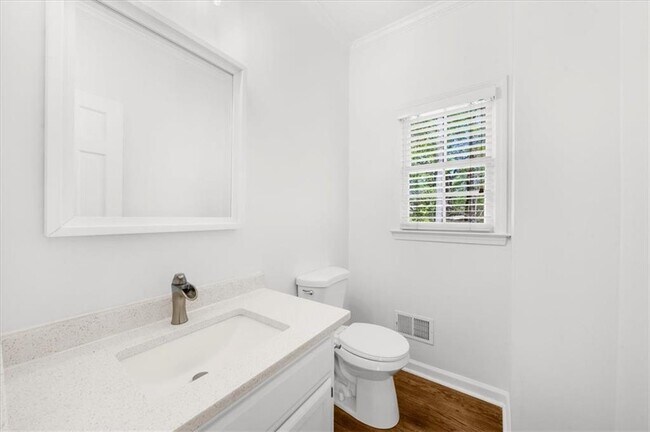 Building Photo - 11215 Highfield Chase Dr