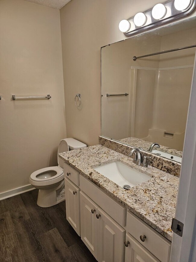 Building Photo - 11 Pillory Cir