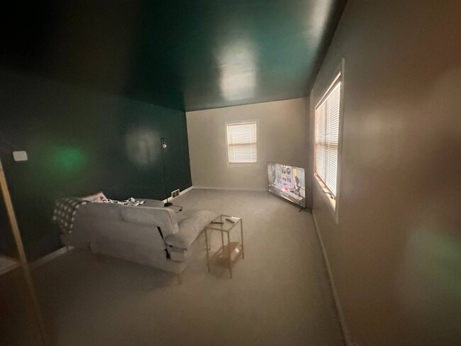 Building Photo - 551 Emerson St