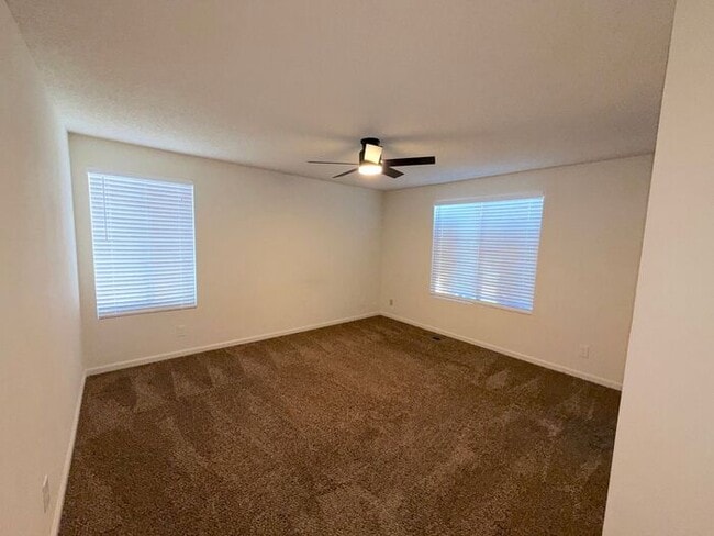 Building Photo - NW Reno Single Story House - 2 Car Garage/Fully Landscaped Yard