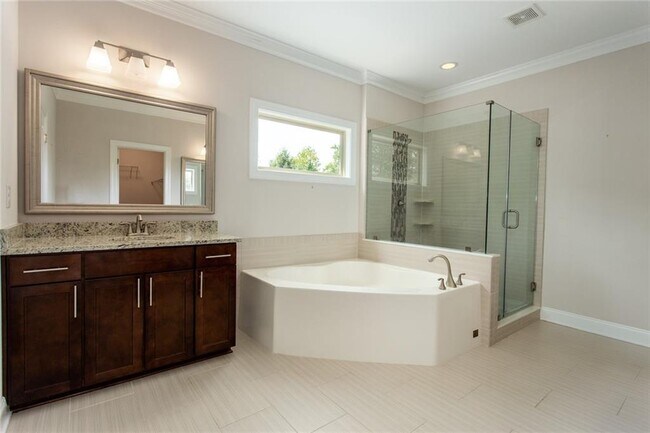 Building Photo - 5370 Cedar Glenn Ct