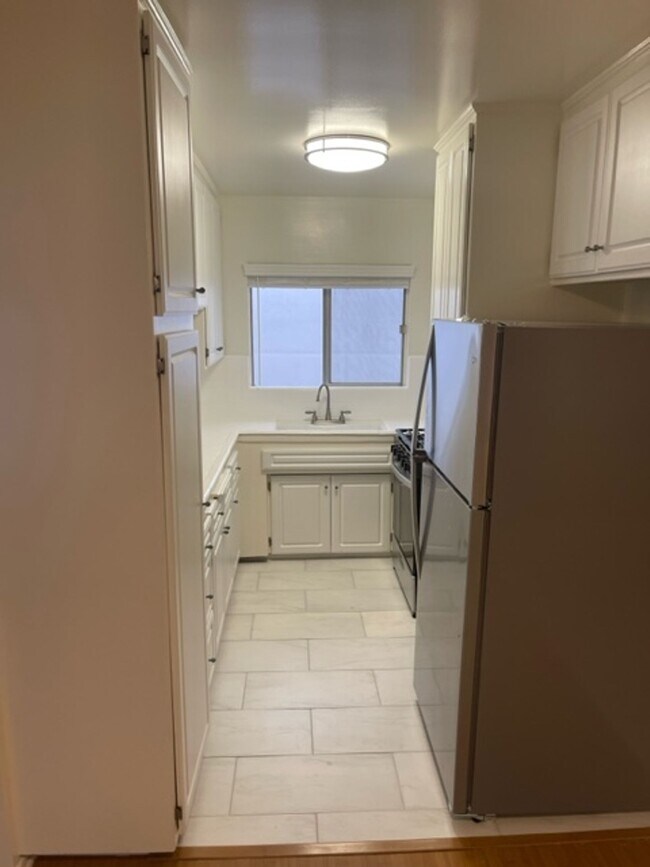 Building Photo - 7631 Norton Ave