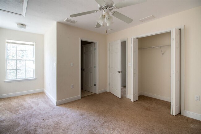 Building Photo - 1575 Paul Russell Rd