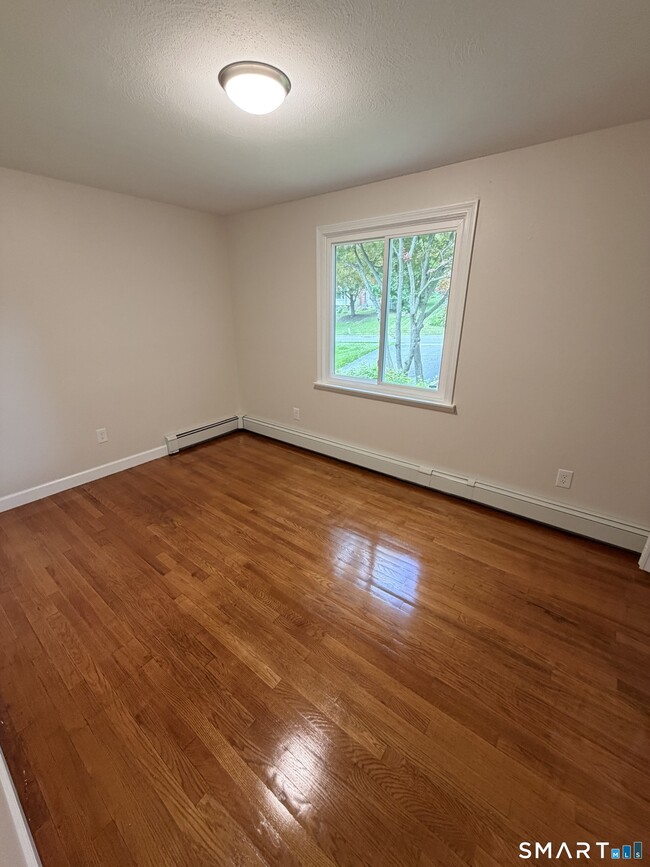 Building Photo - 60 Mohegan Trail