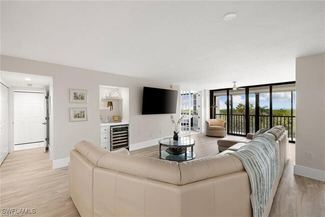 Building Photo - 5601 Turtle Bay Dr