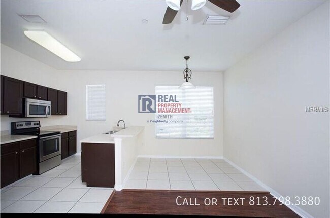 Building Photo - 2522 Lexington Oak Dr