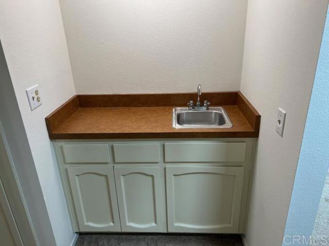 Building Photo - 2625 Pirineos Way