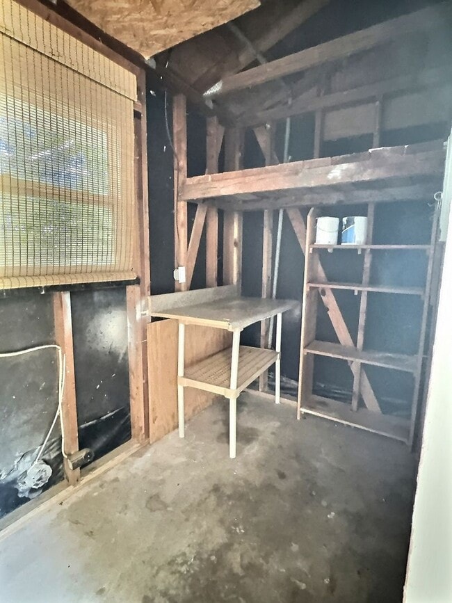 Building Photo - 3 Bedroom 1.5 Bathroom home in Ocean Springs School District