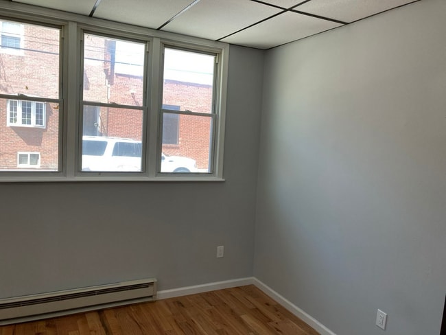 Building Photo - 1913 S 20th St