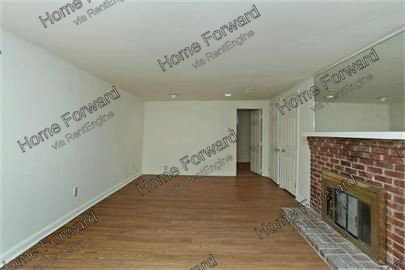 Building Photo - 353 Boiling Springs Dr