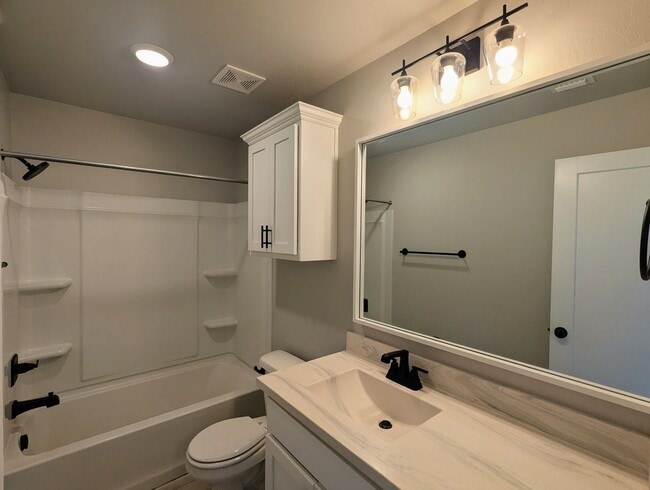 Building Photo - Spacious Yukon Home with Storm Shelter, 2-Car Garage & Fenced Yard!