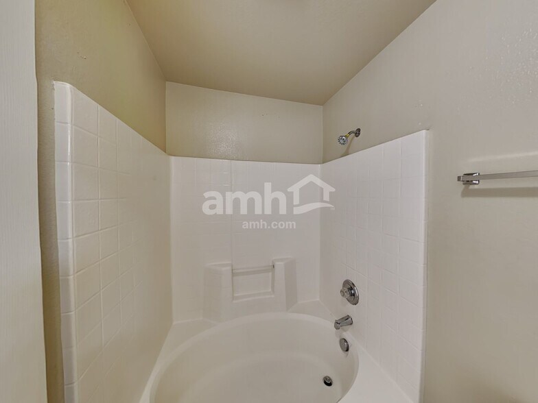 Building Photo - 9342 Aventurine Ct