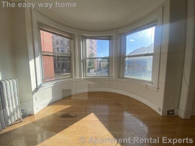 Building Photo - 891 Massachusetts Ave