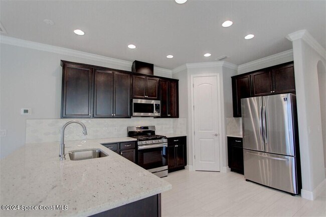 Building Photo - 3267 Addison Dr