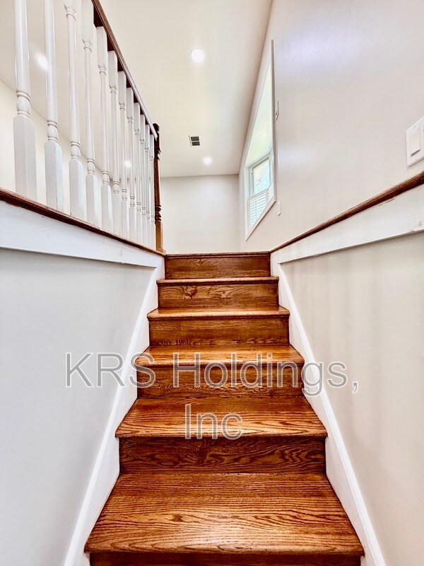 Building Photo - 3931 Forestdale Ave