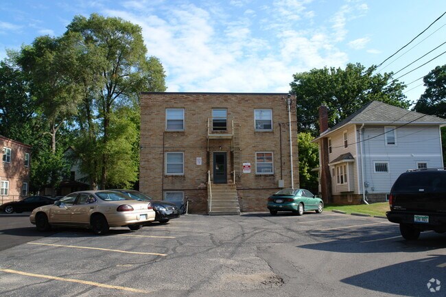 Assigned Parking - 408 Ann Street Studios