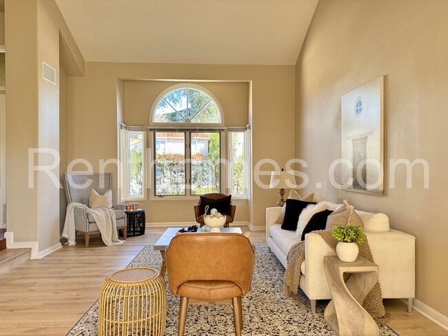 Building Photo - 12613 Crest Knolls Ct