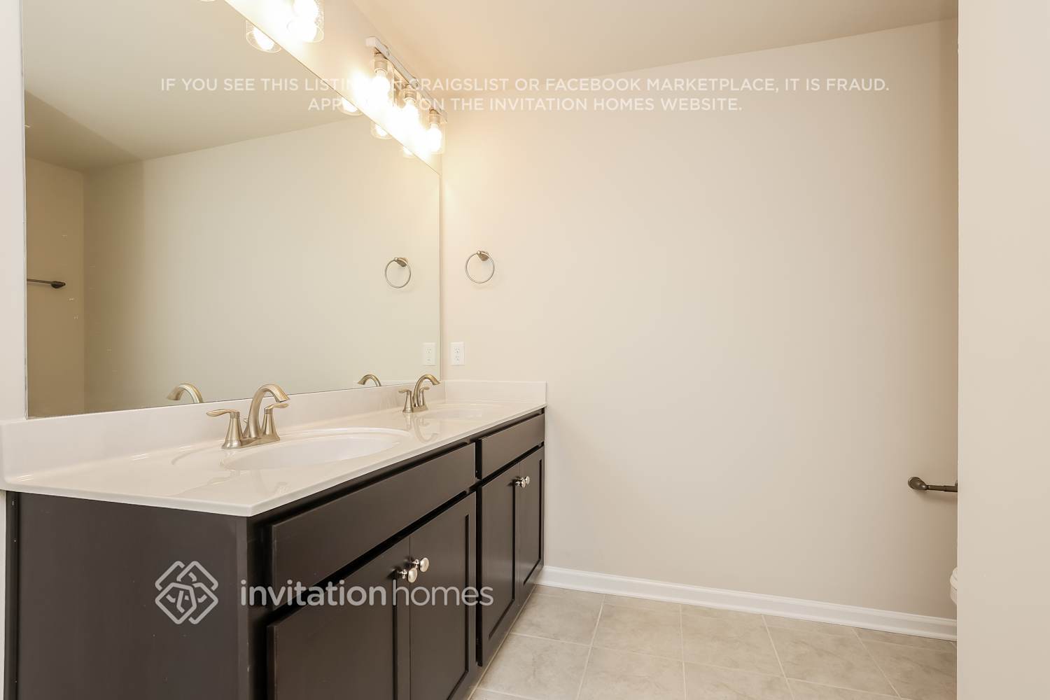 Building Photo - 123 Fister Dr