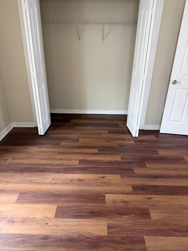 Building Photo - 2620 Angelique Dr