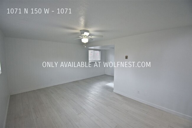 Building Photo - Newly Updated 2 Bed Orem Unit! No Deposit ...