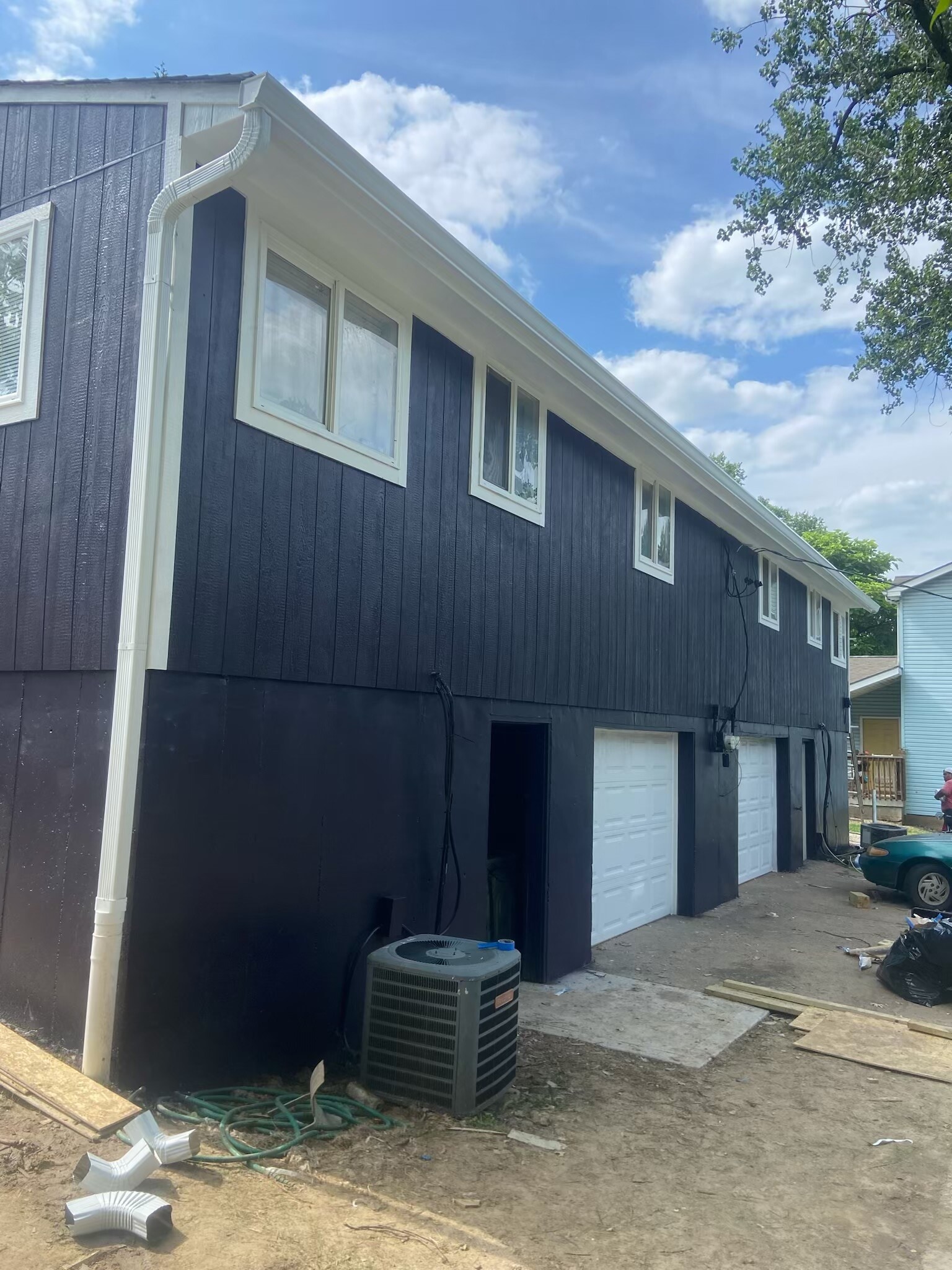 Building Photo - 5115 N Bellaire Ave