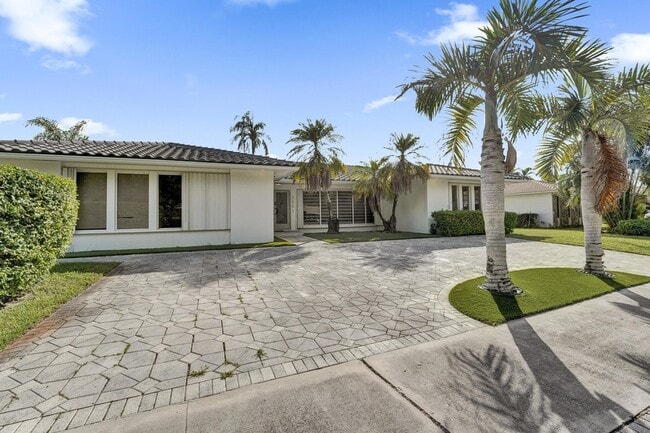 Building Photo - 3681 N 54th Ave