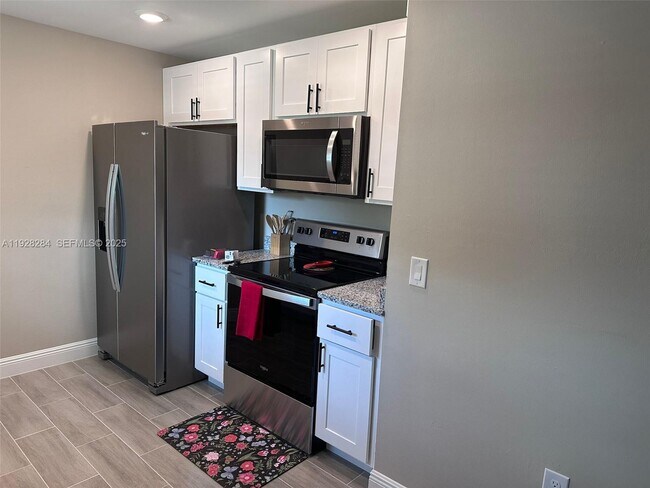 Building Photo - 2102 South St