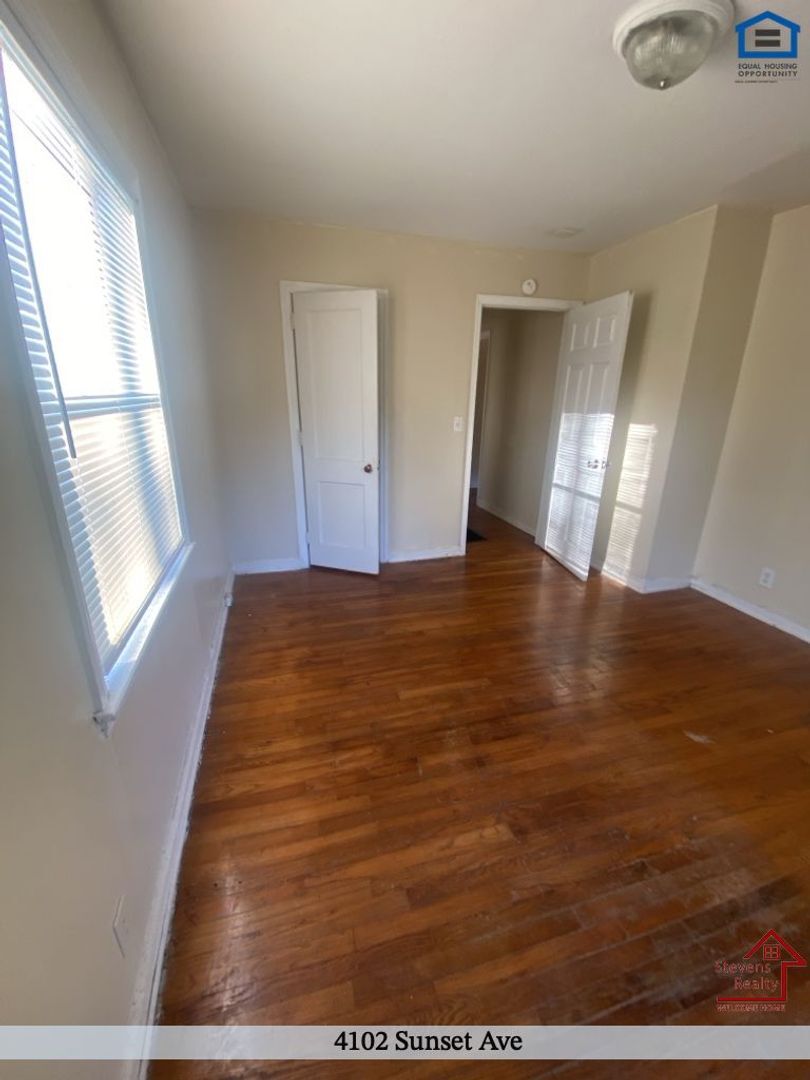 Building Photo - 4102 Sunset Ave