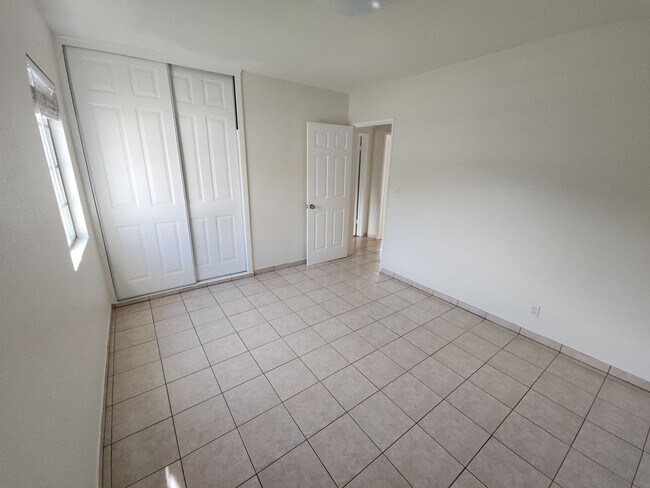 Building Photo - 3bd Home available for rent