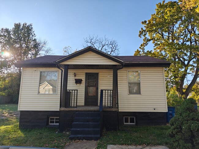 Primary Photo - Lovely Updated 3-bedroom Home Available fo...