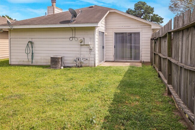 Building Photo - 11906 Westwold Dr