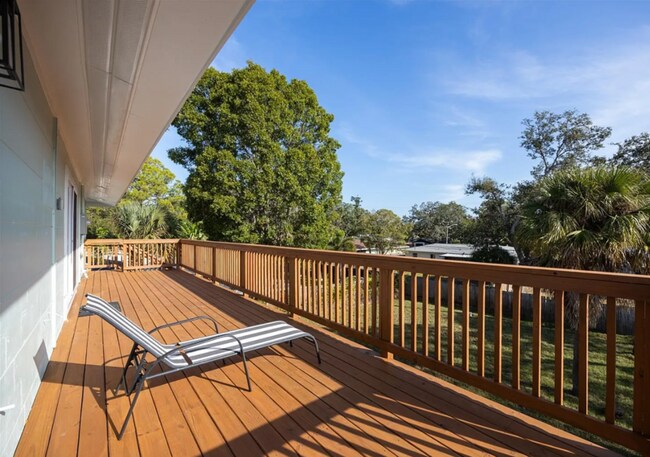 Building Photo - 4869 Venetian Blvd NE