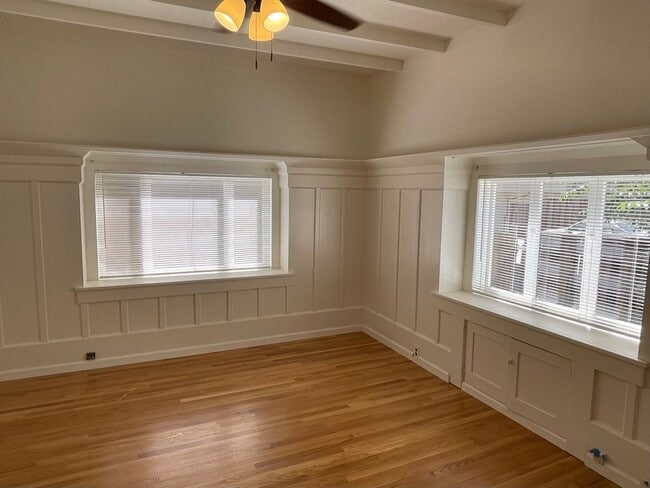 Building Photo - Charming & Bright 3 Bedroom 1 Bathroom Home Walking Distance to SJSU