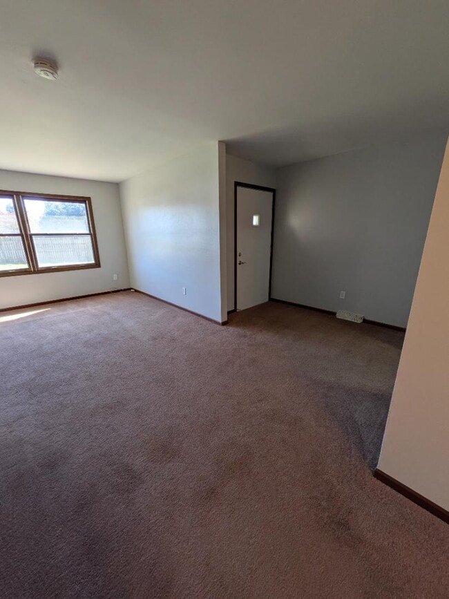 Building Photo - 4216 Foxfire Ct