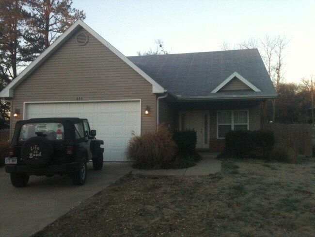 Building Photo - Perfect Rental Home