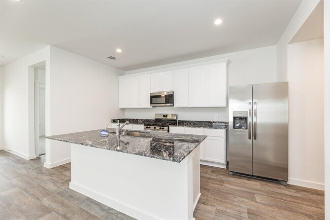 Building Photo - 1711 Portorosso Dr