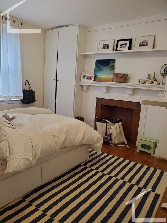 Building Photo - Coolidge Corners finest.......